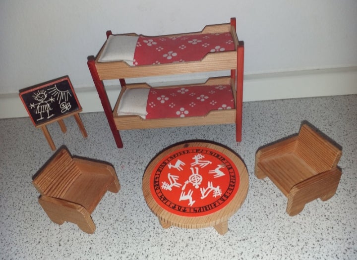 Dukkehus-møbler, Lundby børneværelse sæt
