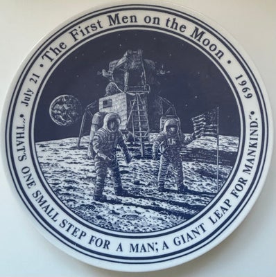 First men on the Moon - Apollo 11 - 21. juli 1969, Kera, 1969, Fin gråblå platte fra Kera fra 1969, 