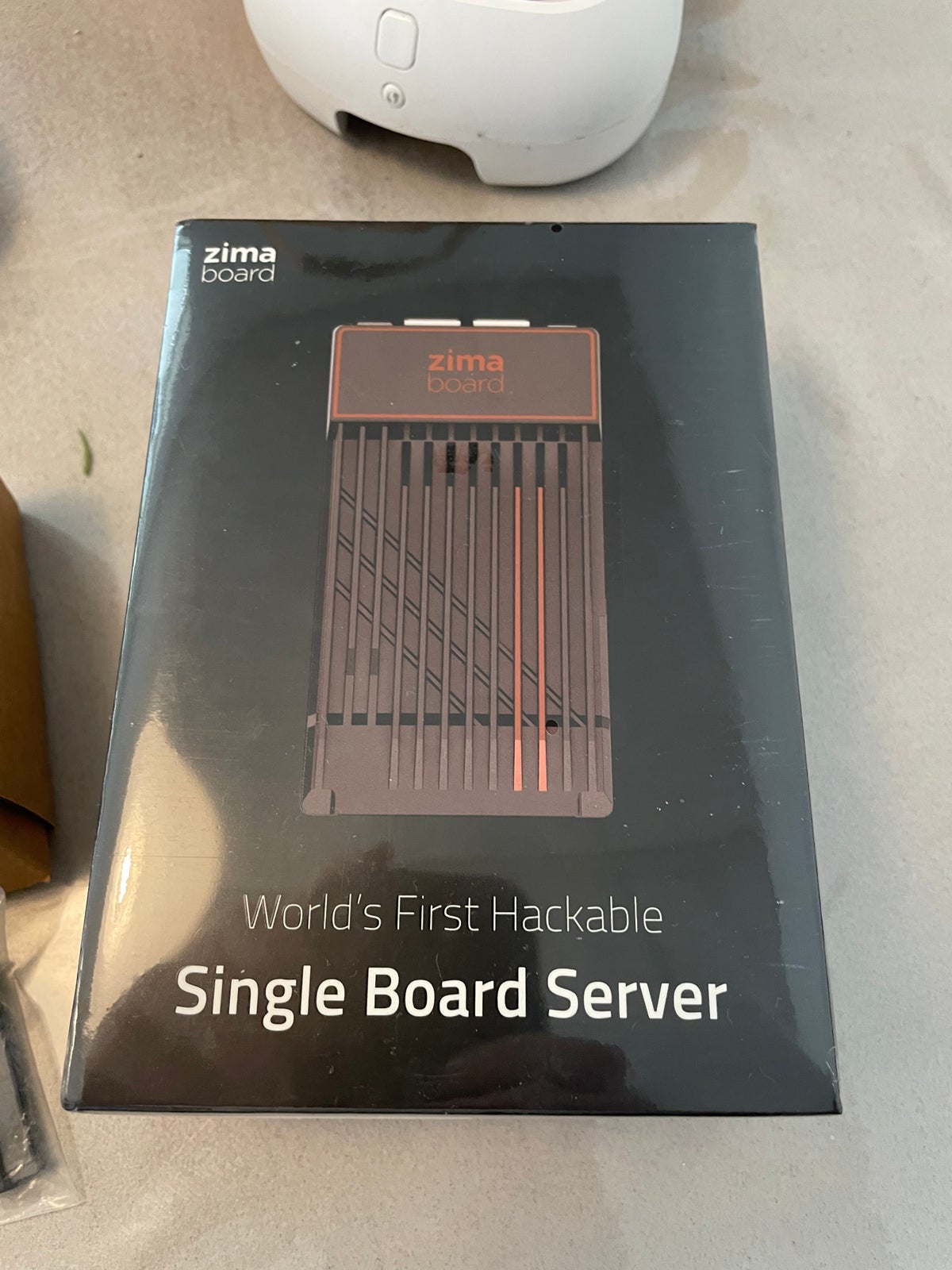 ZimaBoard - World's First Hackable Single Board Server 