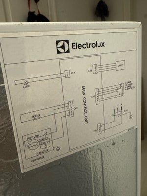 Køle/fryseskab, Electrolux, b: 54 d: 60 h: 144, 2 1/2 år gammel 