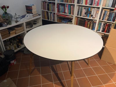 Spisebord, Laminat, Fint rundt spisebord ø120 cm højde 76 cm, uden tillægsplader. Hvid laminat bordp