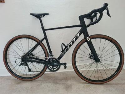 Herreracer, Scott Speedster 40 disc, 54 cm stel, 16 gear, 3 måneder gammel racercykel sælges med Loo