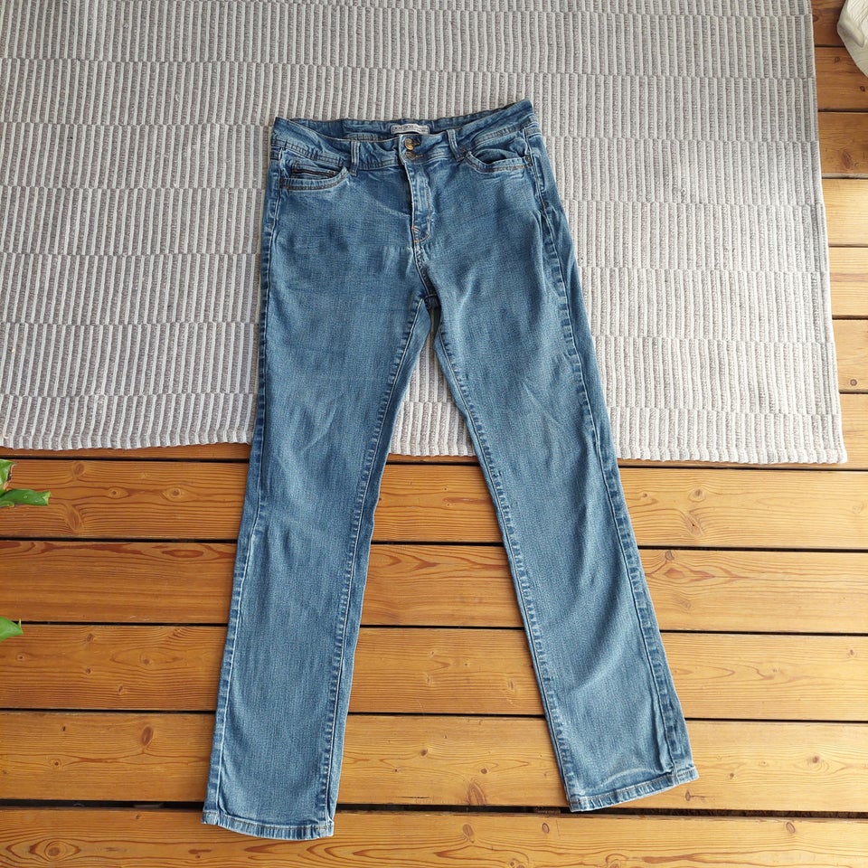 Jeans, Cache cache, str. 44