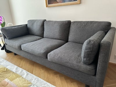 Klassisk grå sofa til super fin  pris