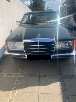 Mercedes 230 CE, 2,3 aut., Benzin, 4x4, aut. 1981, km 206000, grøn, klimaanlæg, 2-dørs, centrallås, 