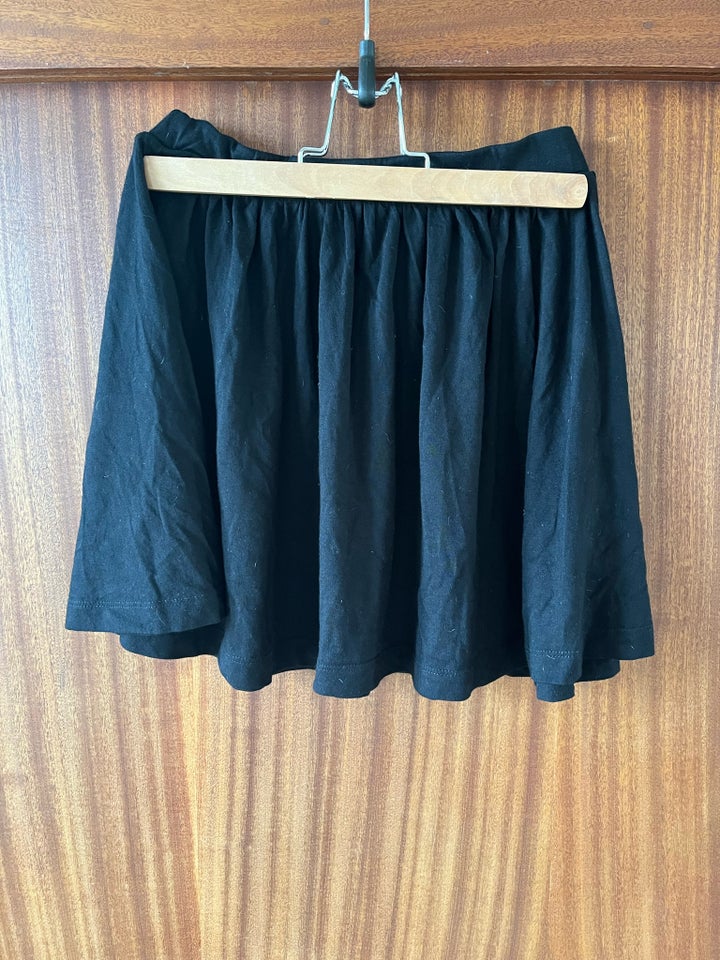 Mini skirt, str. 34, Monki