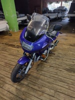 Yamaha, Xj 900 devision, 900 ccm