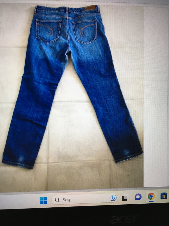 Jeans, Esprit, str. 31