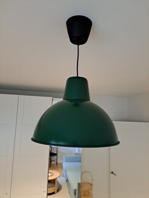 Lysekrone, SKURUP IKEA, Loftlampe SKURUP IKEA, mørkegrøn / lamp / chandelier green

For sale in very