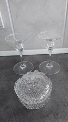 Glas, Lysestager og glasskål, Holmegaard, 2 Holmegaard lysestager og en glaskrukke med låg med anana