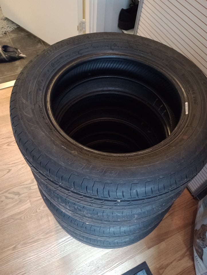 Sommerdæk, Bridgestone R14, 7-8 mm mønster