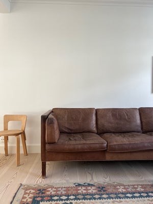 Sofa, læder, 3 pers. , Børge Mogensen, Gennemrenoveret og velholdt BM 2332 sofa i patineret brun bøf