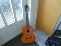 Spansk, Starsound Starsound, 1 stk Guitar Starsound har lille skade i kabinet ingen betydning længde v101 cm til salg  Ribe