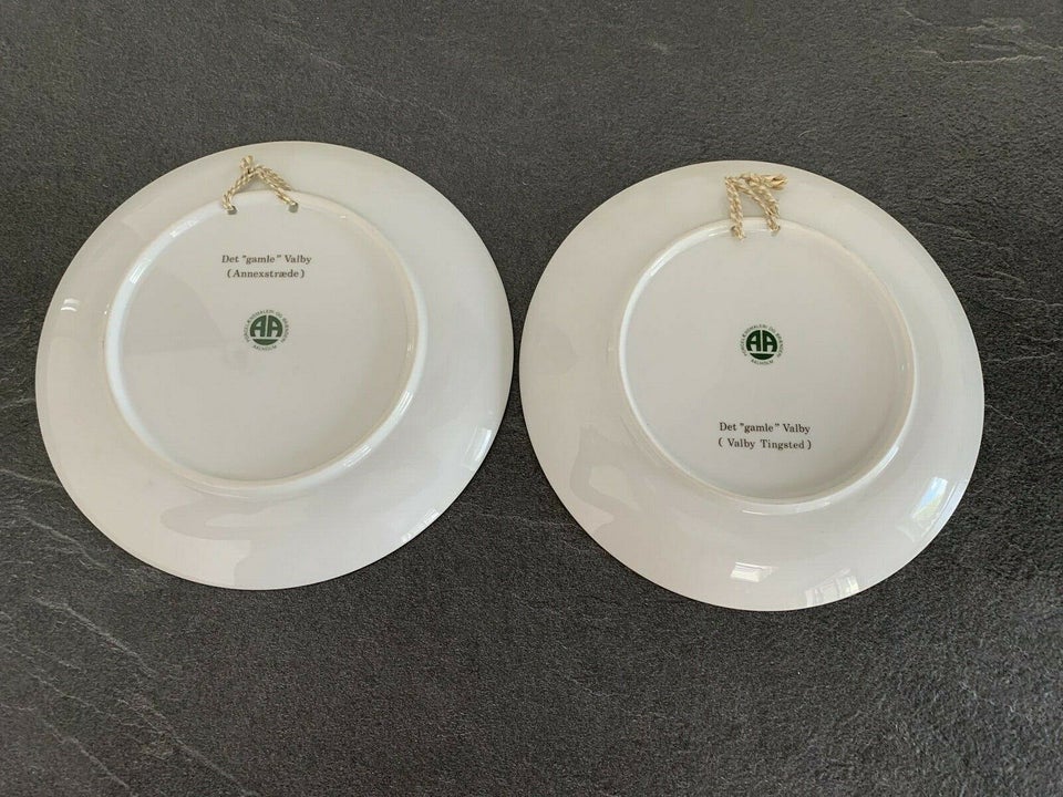 Platter, Aalholm porcelæn