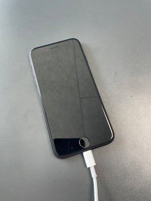 iPhone 7, 32 GB, sort, Perfekt, Virker 100% og har et godt batteri