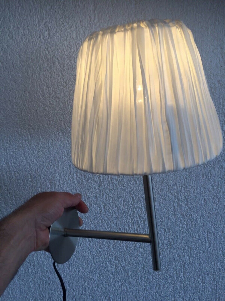 Væglampe, Hensat IKEA