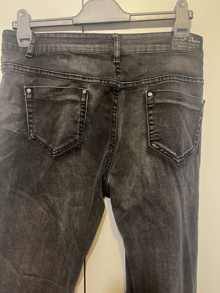 Jeans, B. S. Jeans, str. 44