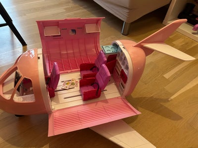 Barbie, Barbie fly