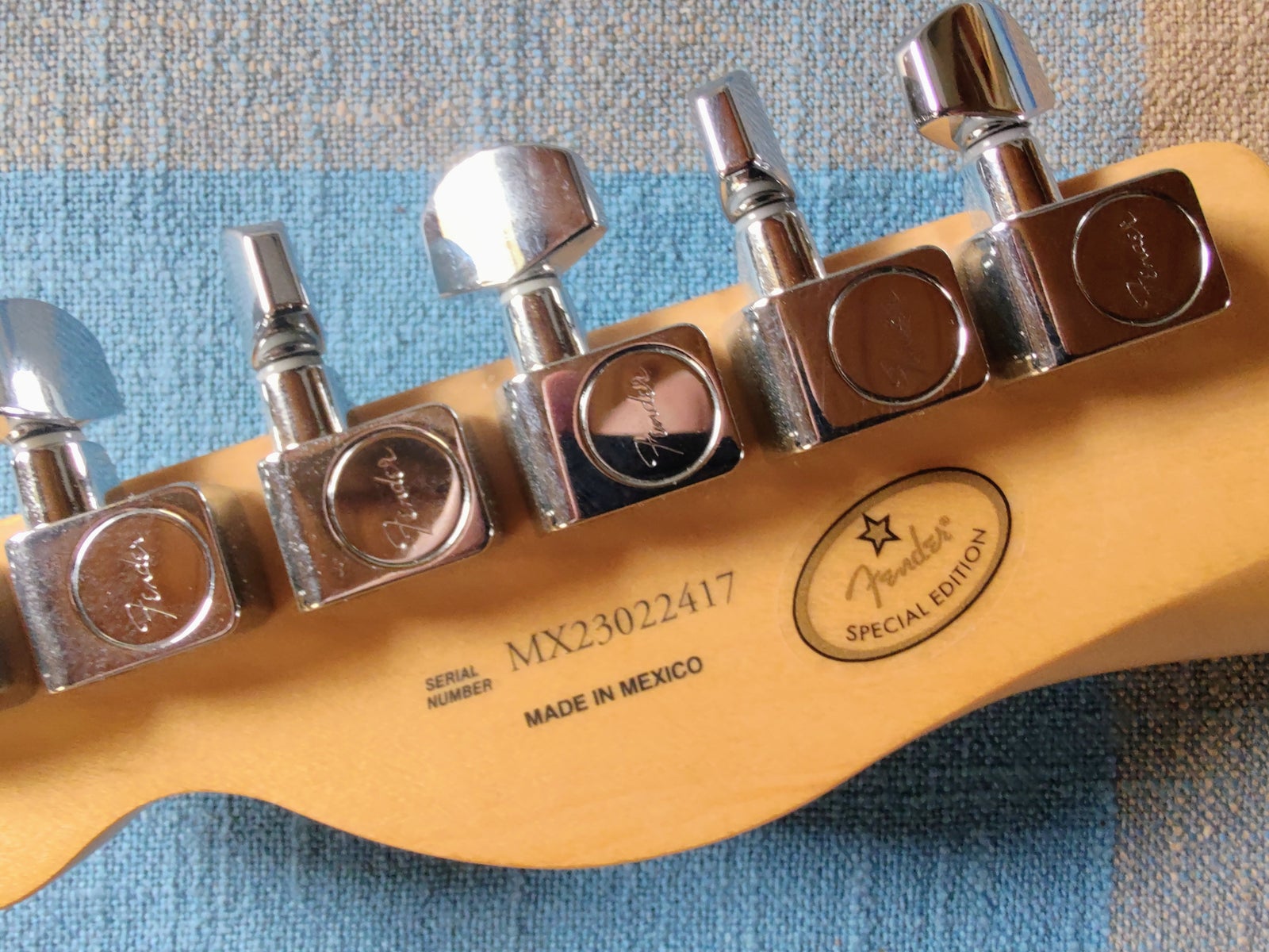 Elguitar, Fender Telecaster Special Edition