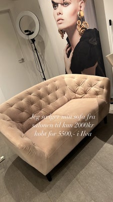 Sofa, velour, 2 pers. , Ilva, Flot Rosa farvet sofa er som ny hentes i hvidovre 