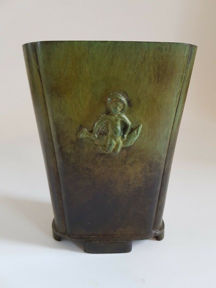 Just Adersen bronze vase, Bronze