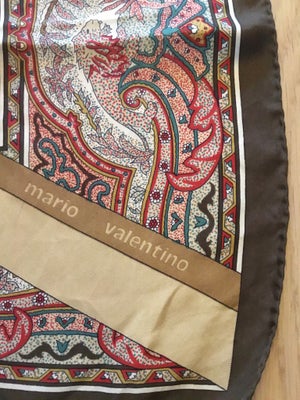 Tørklæde, Silke tørklæde , Mario Valentino, str. 87*87 cm,  Flerefarvet,  Silke,  Næsten som ny, Dej