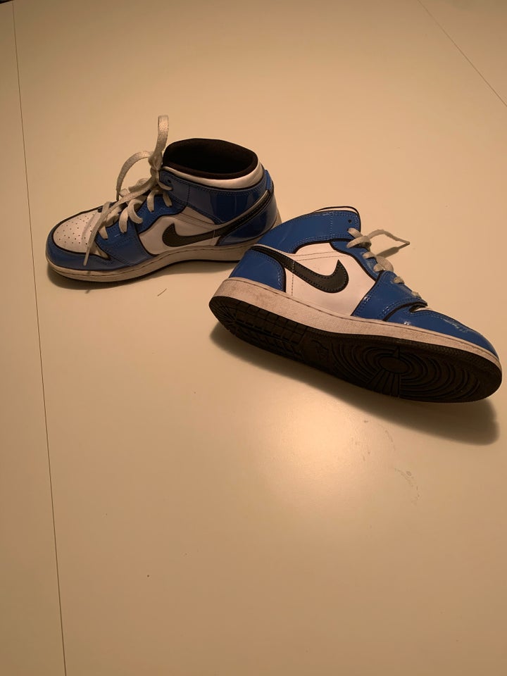 Sneakers, str. 38, Nike Air Jordan