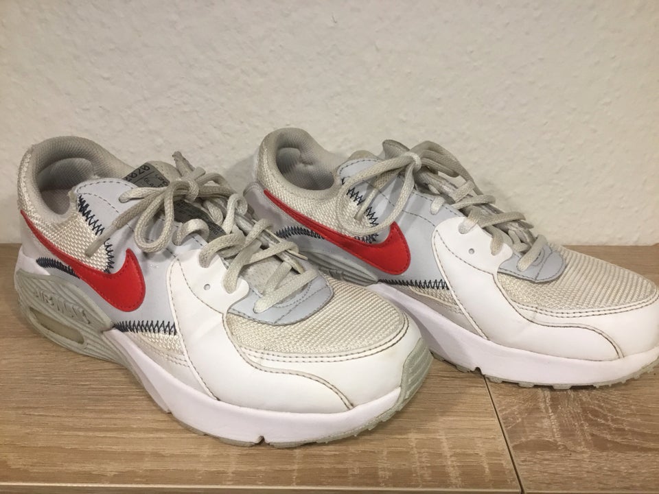 Sneakers, str. 38,5, Nike Air Max Excee Swoosh on Tour 2020