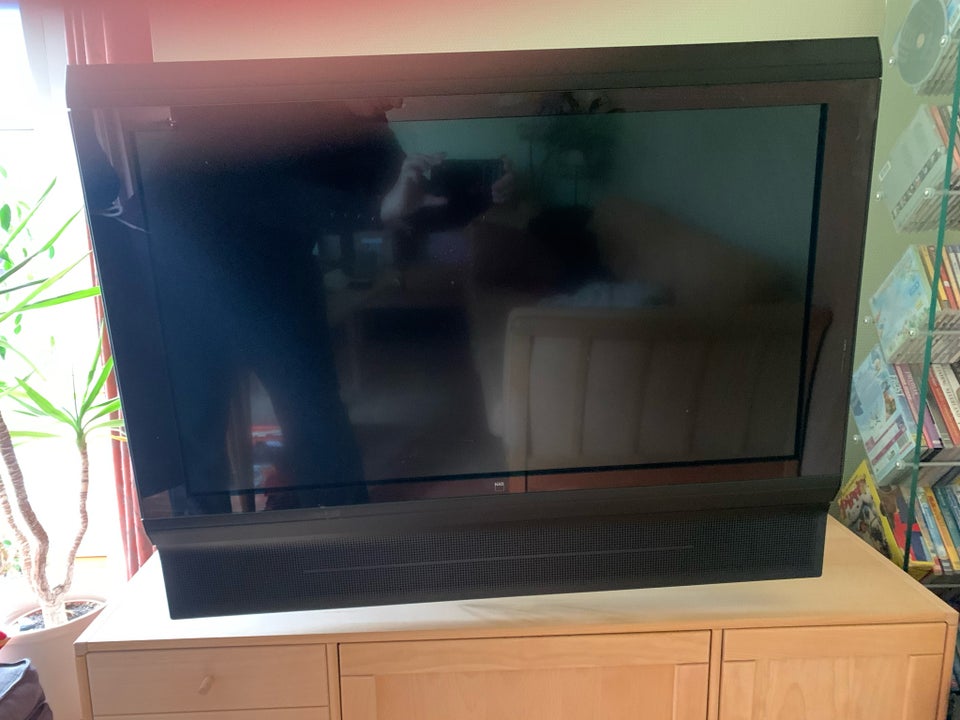 LCD, NAD, 32” B3