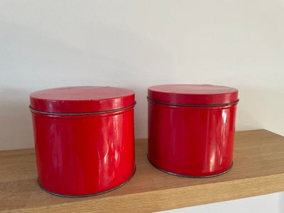 Dåser, Antikke røde dåser fra 1957. 18 cm i diameter, h: 16 cm