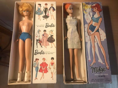 Dukker, Gl. Barbie dukker, 2 stk. gamle Barbie dukker fra 1962
De er begge i æske og med stativ. Æsk