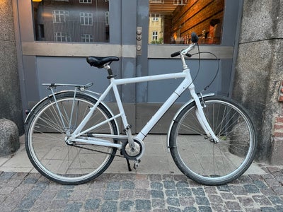 Herrecykel,  andet mærke, 54 cm stel, 3 gear, Hvid herrecykel. 3 gear fra Shimano Nexus. Nye håndtag