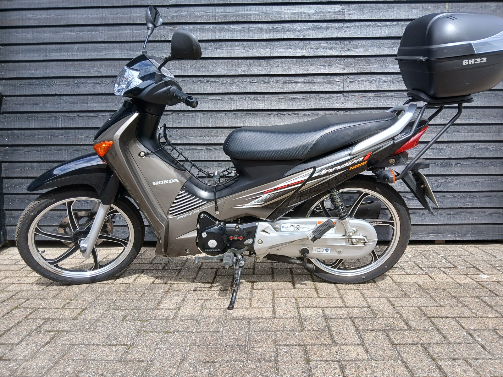 Honda, Honda ANF 125 innova, 125 ccm