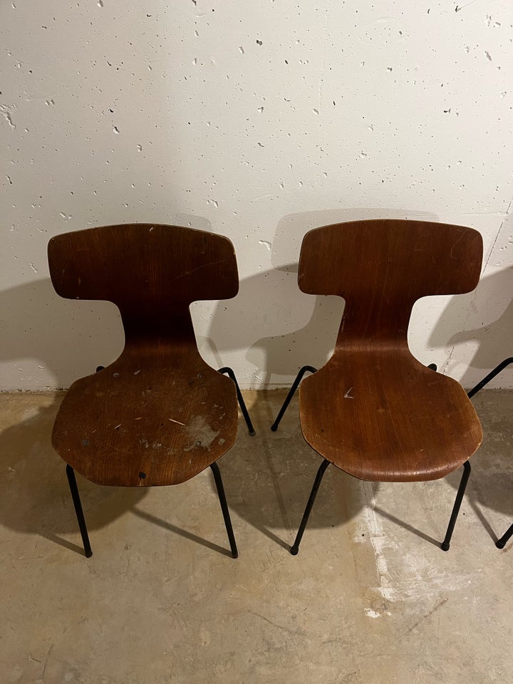 Arne Jacobsen, T stolen