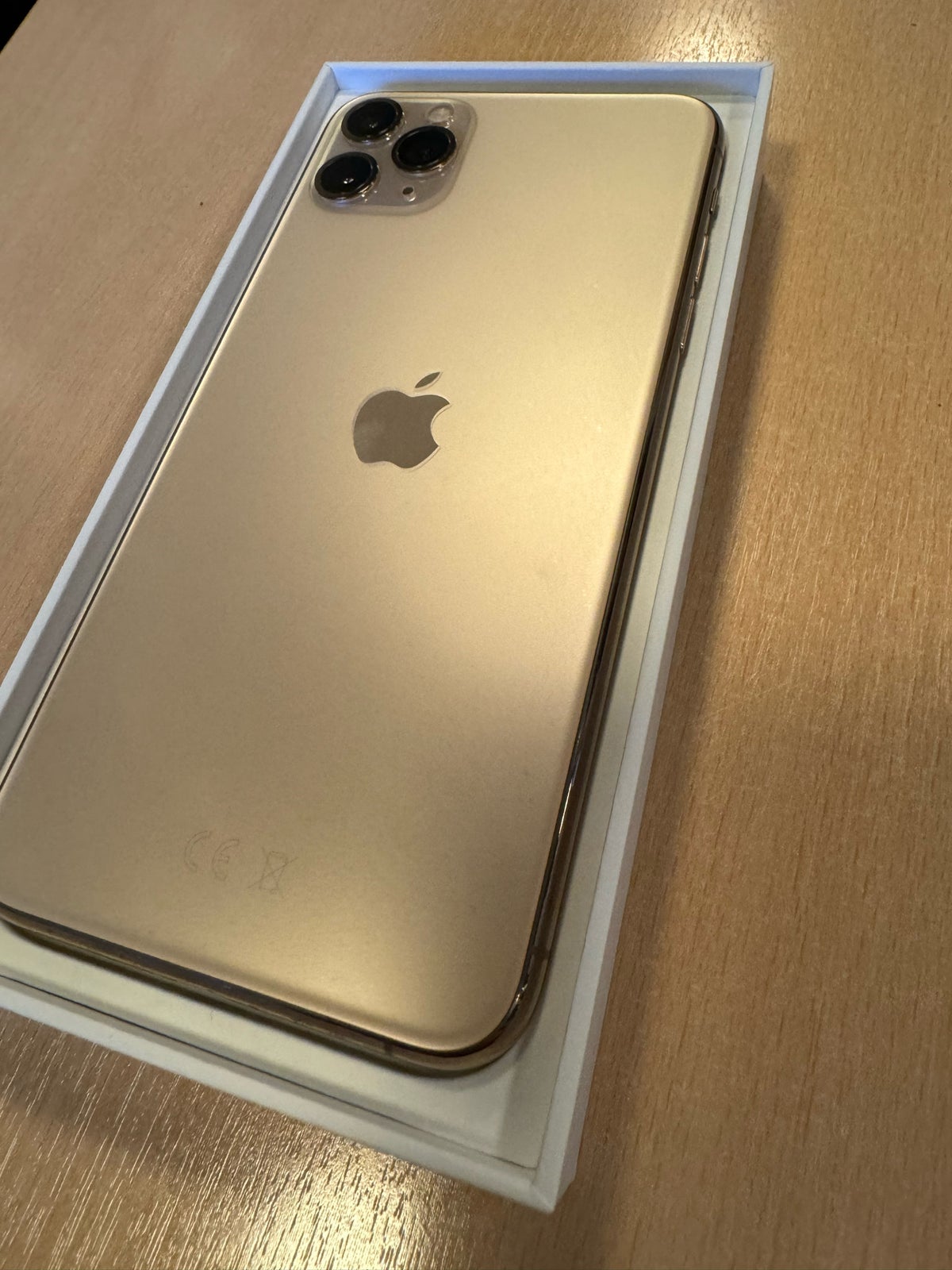 iPhone 11 Pro Max, 256 GB, guld