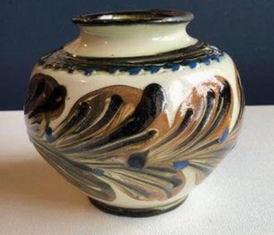 Vase, KÄHLER, Meget flot gammel KÄHLER vase.   Diameter 13 cm (på det bredeste sted) Diameter 7 cm (