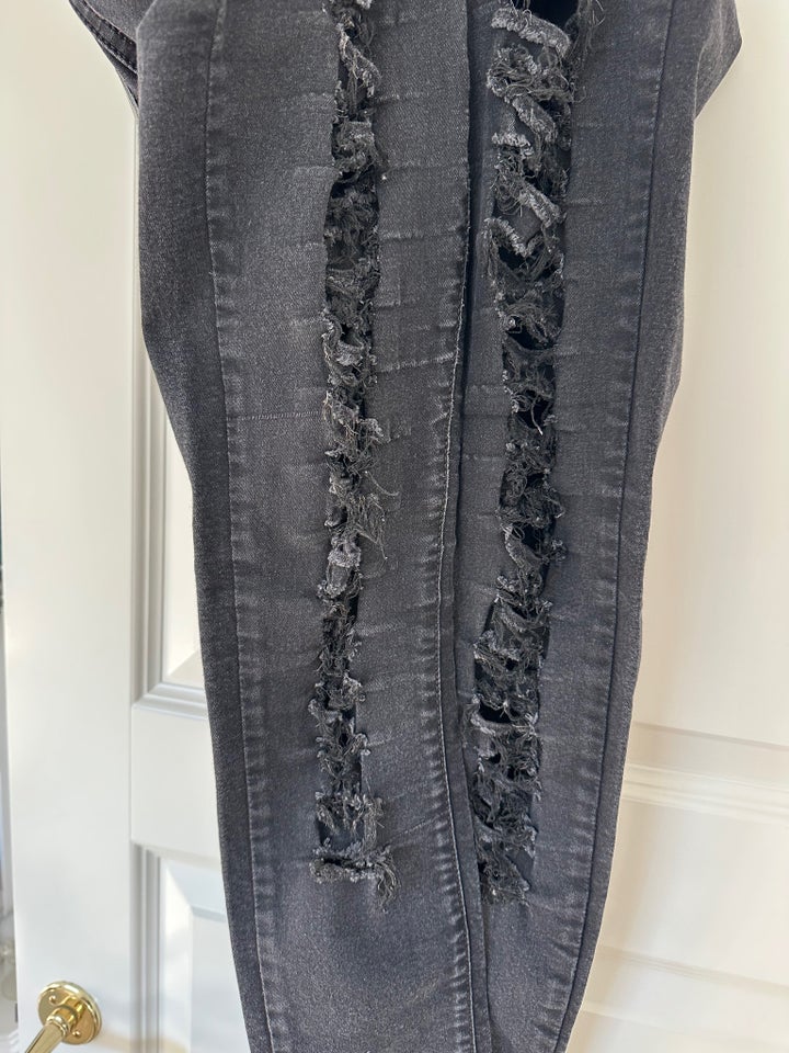 Jeans, GUESS, str. 27