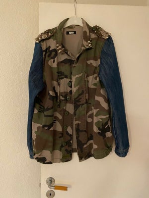 Militær DBA - jakker og frakker til damer