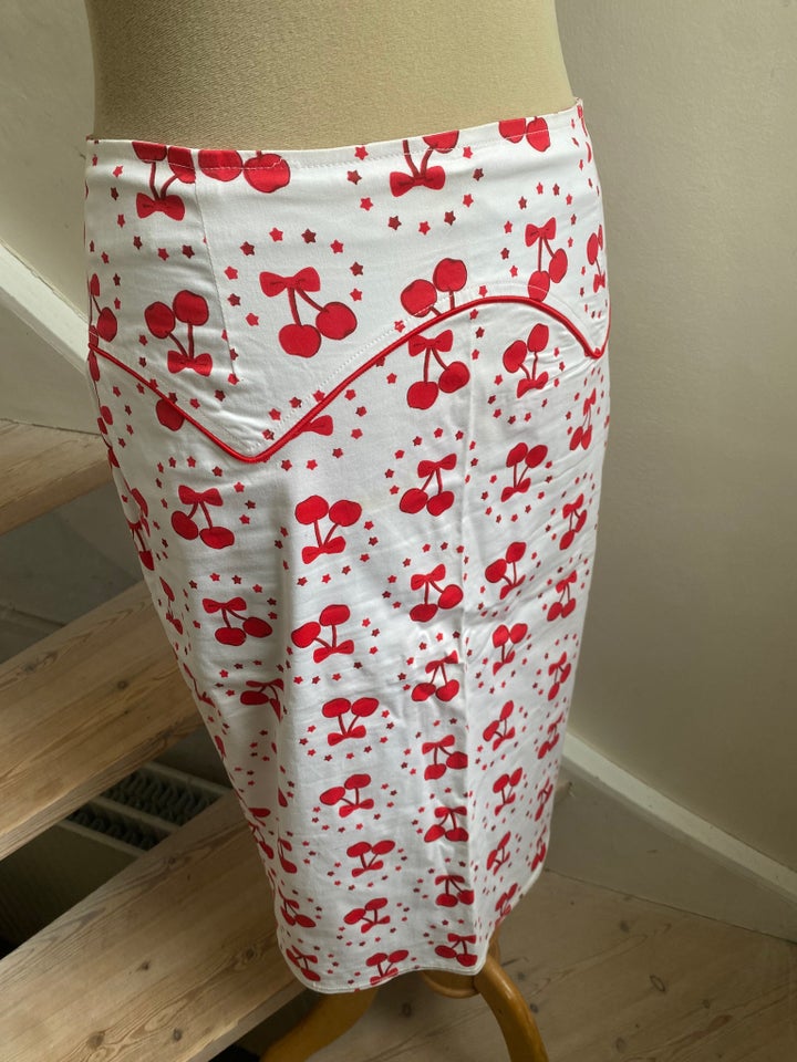 Pencilskirt, str. 36, Collectif