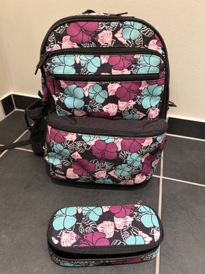 Skoletaske, Jeva, Meget velholdt skoletaske fra Jeva i blomstret mønster inkl. penalhus i matchende 