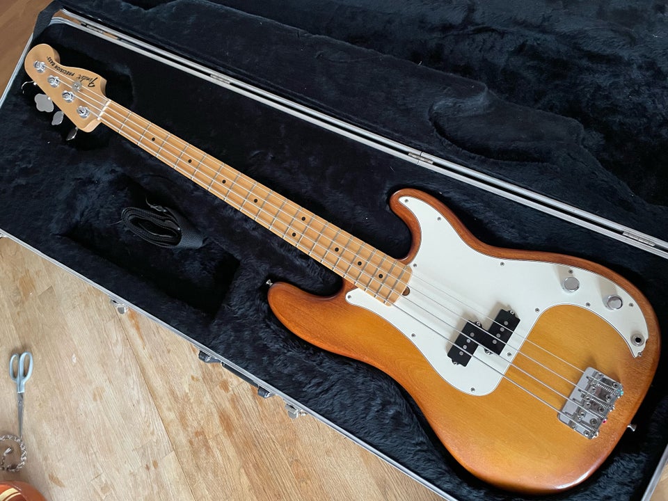 Elbas, Fender (US) Precision