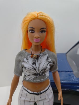 Barbie, Barbie fashionista, Barbie fashionista nr. 161
Mattel 2020
Helt ny dukke, i et helt nyt sæt 