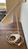 Arne Jacobsen, Næbbet, bordlampe