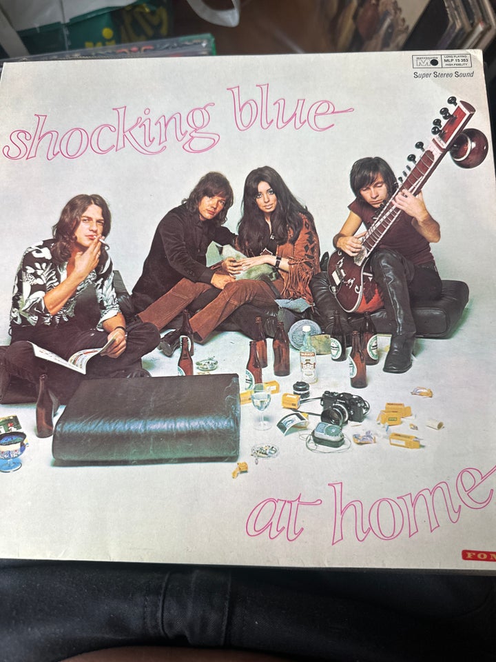 LP, Shocking blue