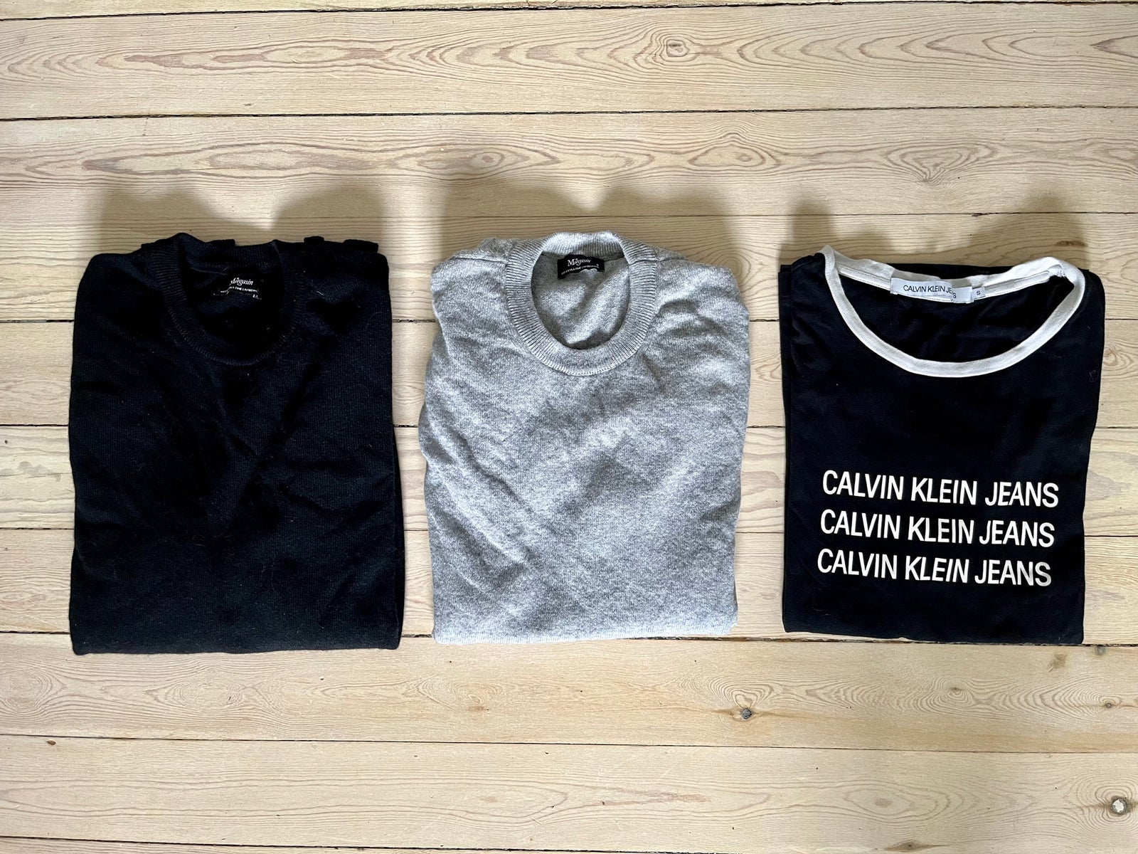 Blandet tøj, Bluse og t-shirt, Calvin Klein – dba.dk – Køb Salg af Nyt og Brugt