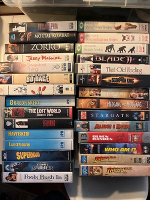 Anden genre, 203 VHS bånd, Ca. i alt 203+ originale VHS bånd

Jeg har desværre ingen liste over titl