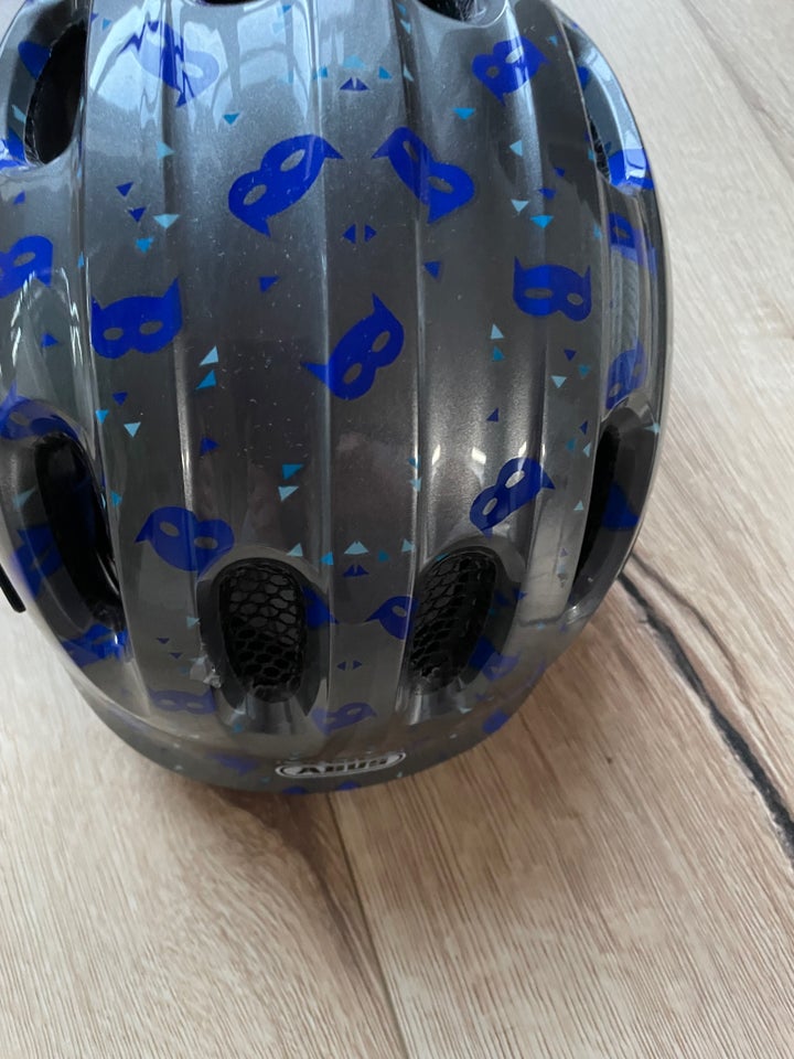 Cykelhjelm, Abus Smiley 2,1 med led