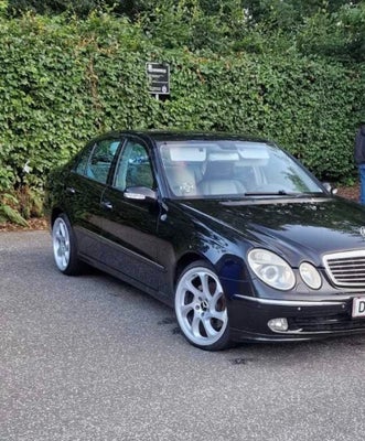 Mercedes E320, 3,2 CDi Avantgarde aut., Diesel, 2002, 4-dørs, Mercedes W211 E320 Række 6 CDI den er 