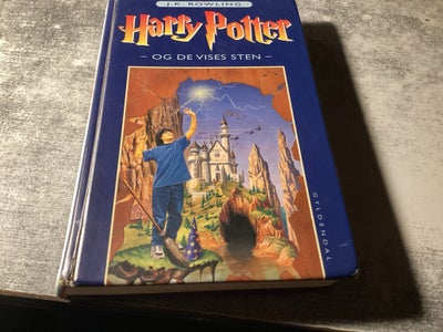 Harry Potter og de vises sten , J K Rowling ab, genre: roman, Hardback 50 plus fragt 