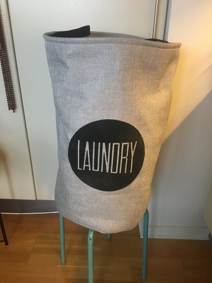 Vasketøjskurv, Laundry